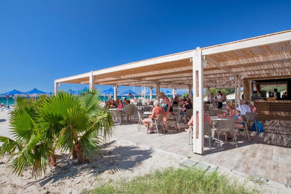 Caravia Beach - Hotel Photo 34