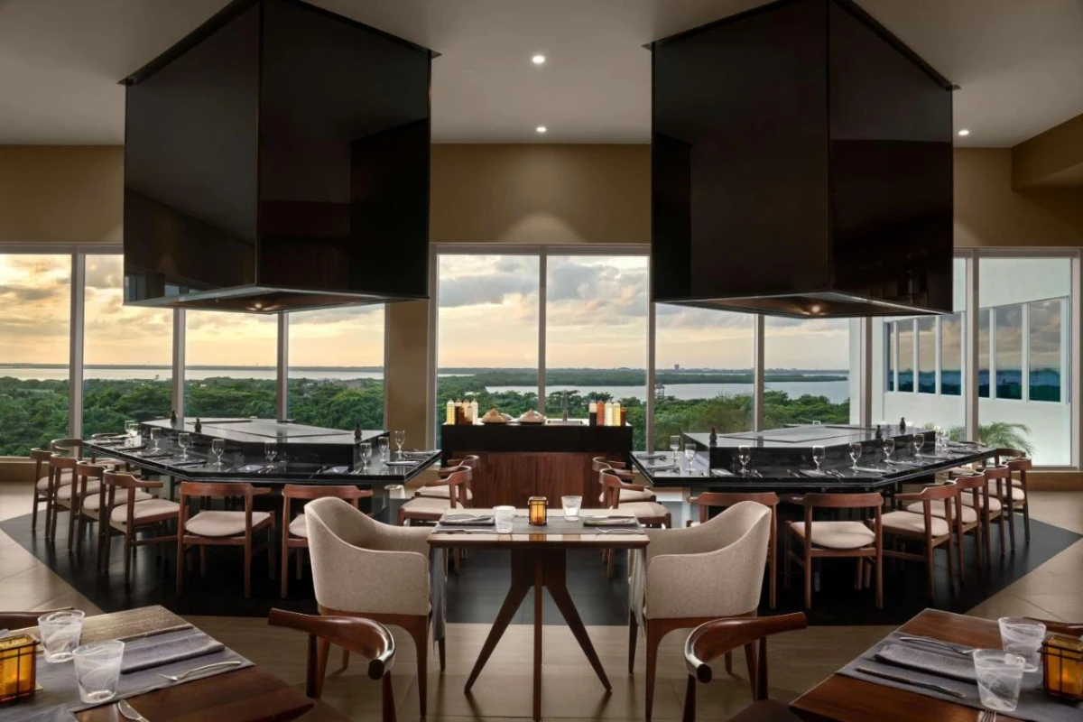 Hilton Cancun Mar Caribe All-Inclusive Resort - Hotel Photo 40