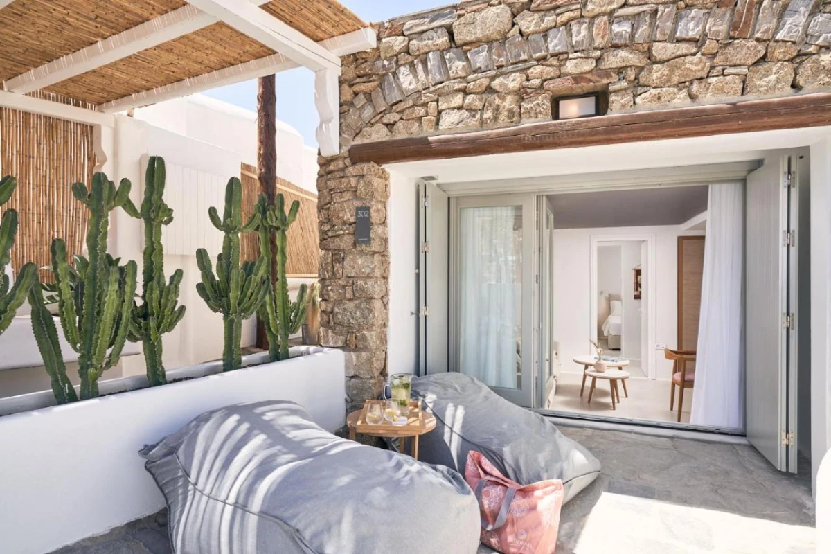 Adorno Beach Hotel & Suites - Hotel Photo 2