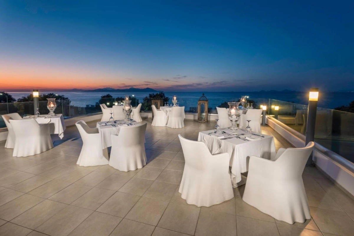 Diamond Deluxe Hotel - Hotel Photo 9