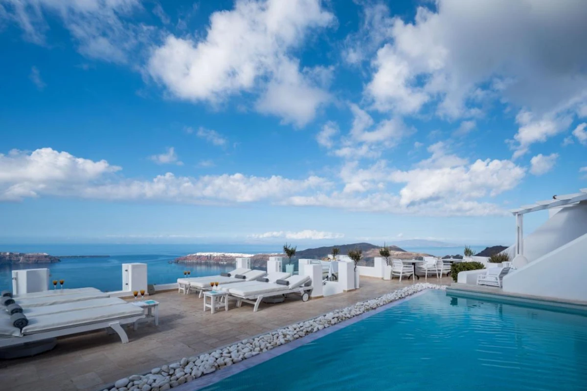 Above Blue Suites - Hotel Photo 1