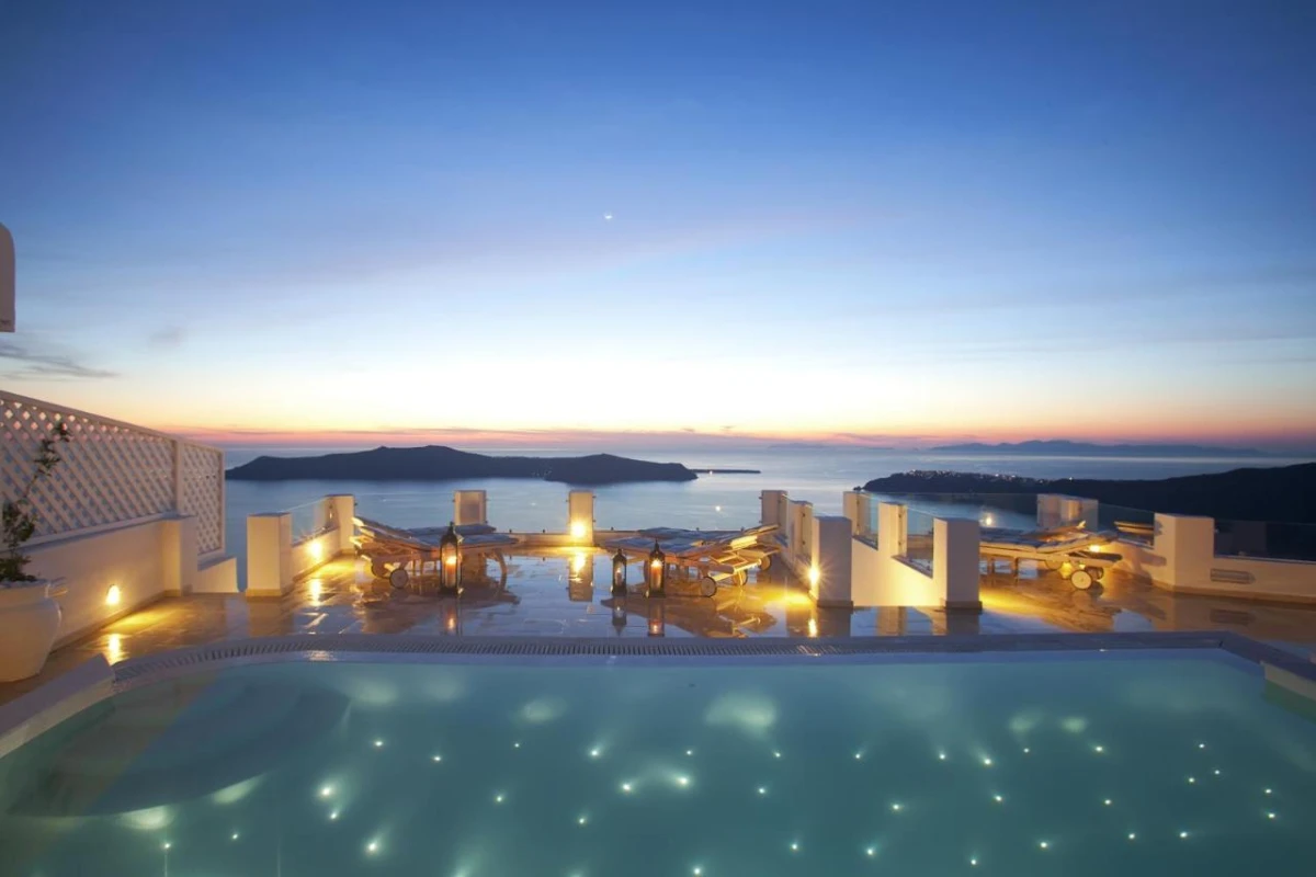 Above Blue Suites - Hotel Photo 59