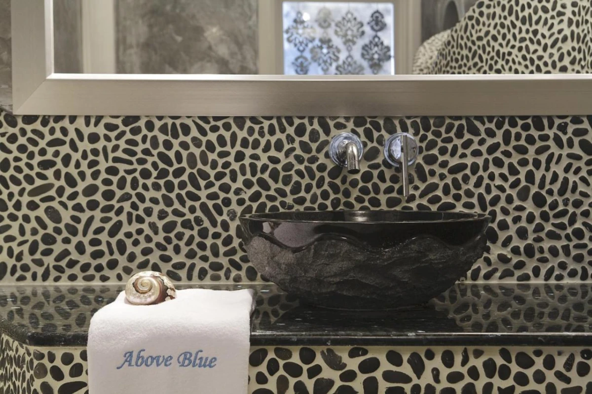 Above Blue Suites - Hotel Photo 63