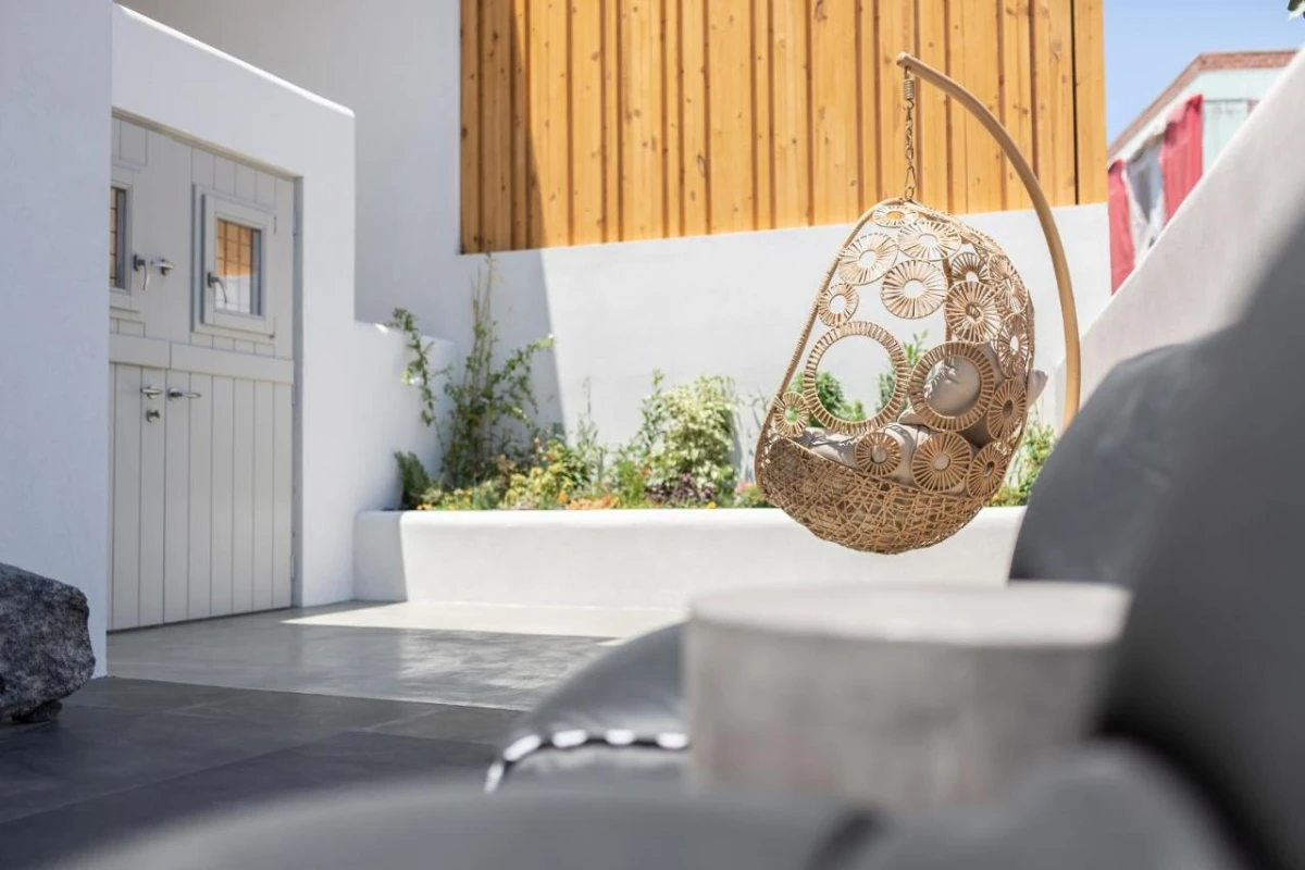 Aegean Gem Kamari - Hotel Photo 5