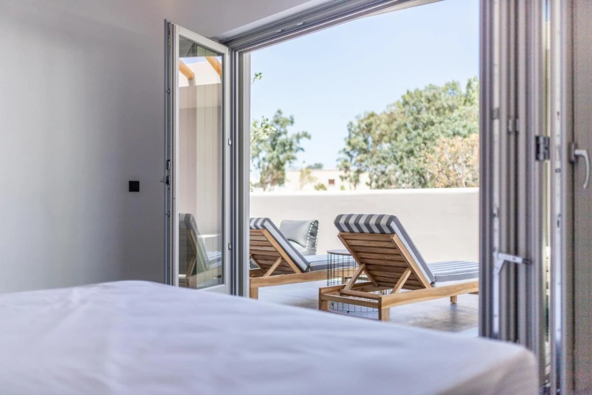 Aegean Gem Kamari - Hotel Photo 13