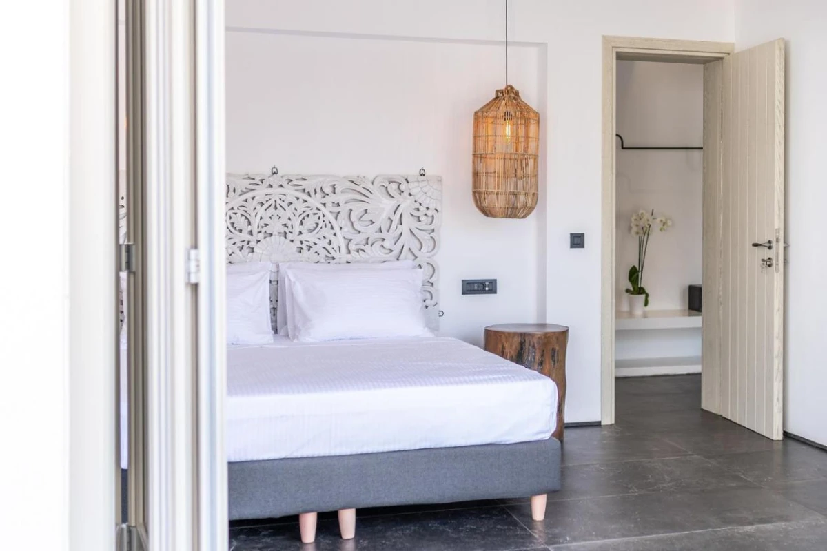 Aegean Gem Kamari - Hotel Photo 17