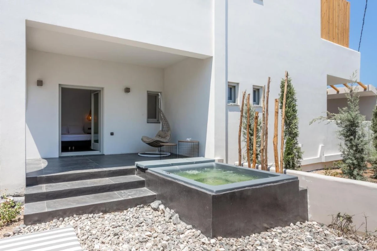 Aegean Gem Kamari - Hotel Photo 19