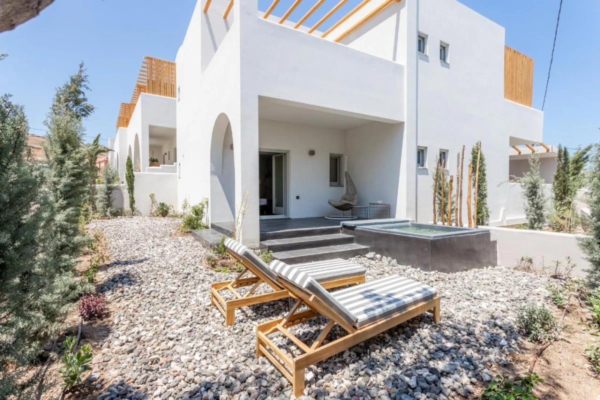 Aegean Gem Kamari - Hotel Photo 20