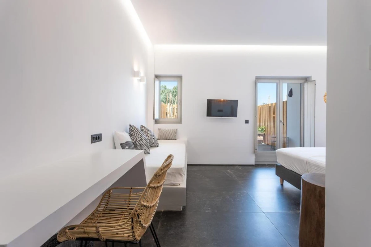 Aegean Gem Kamari - Hotel Photo 31