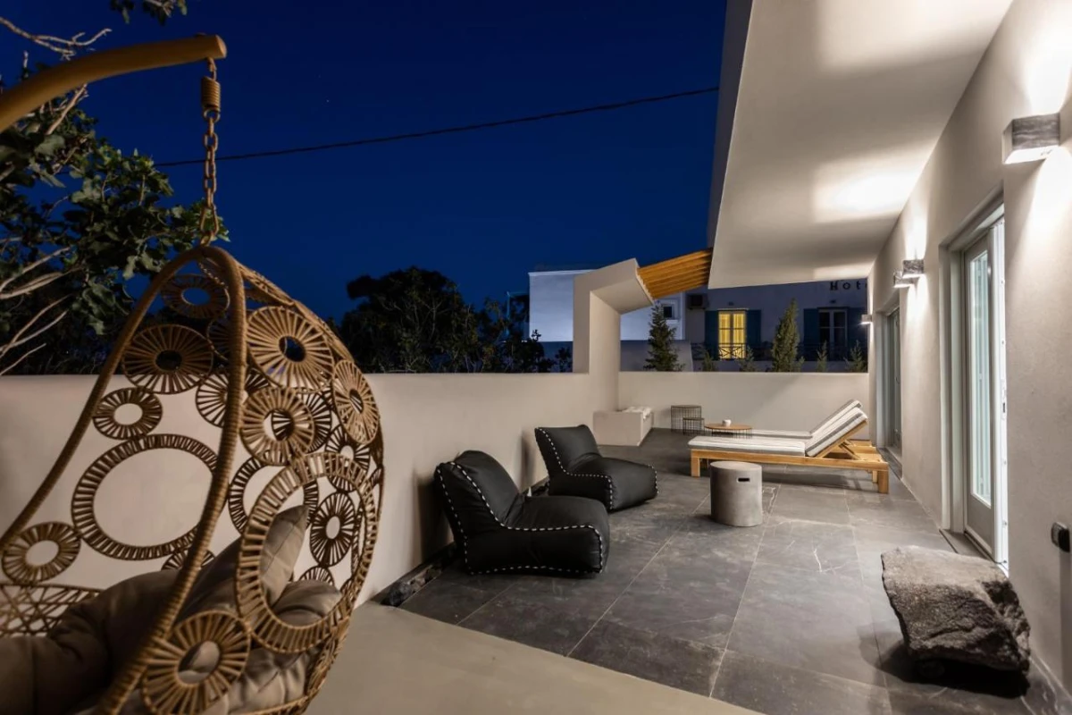 Aegean Gem Kamari - Hotel Photo 37