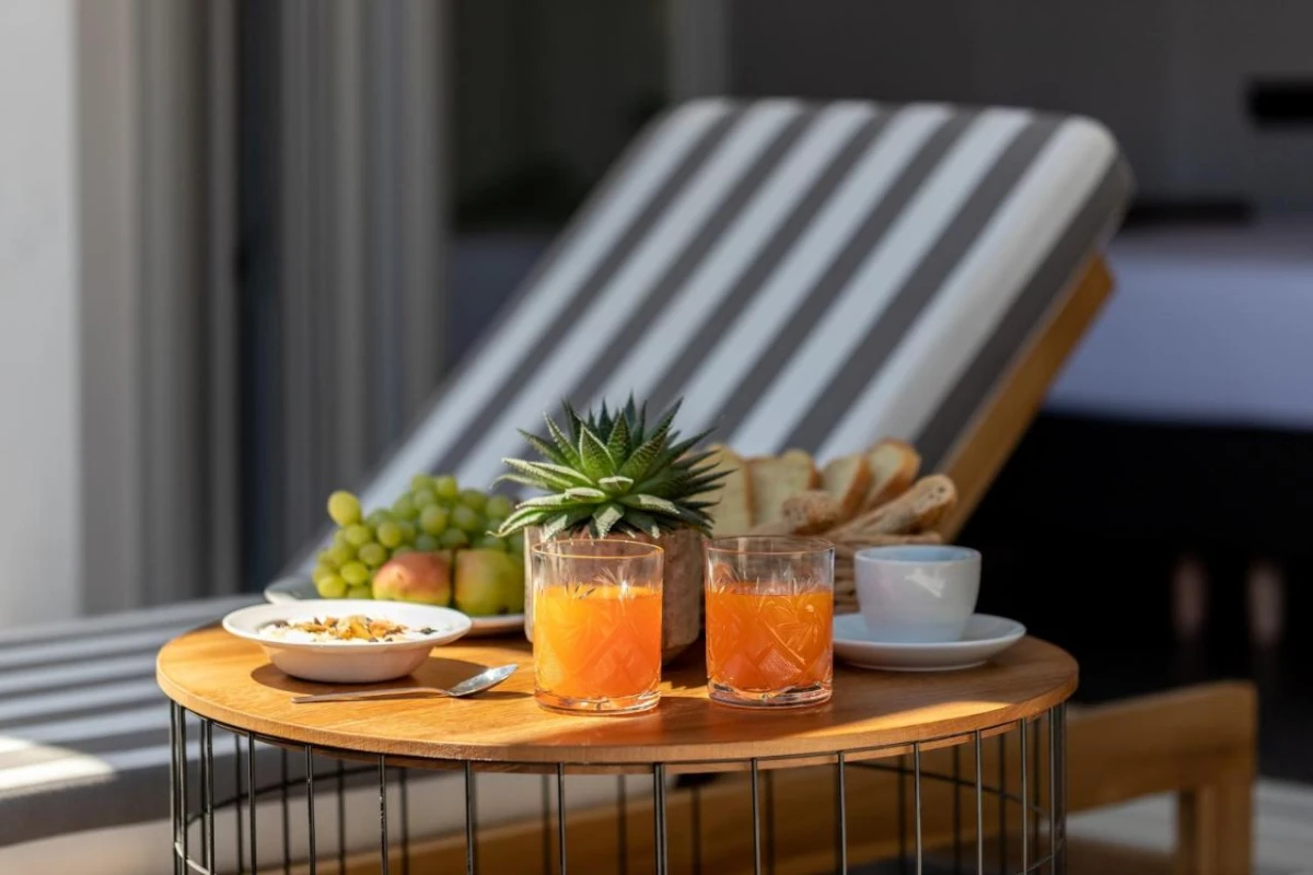 Aegean Gem Kamari - Hotel Photo 45