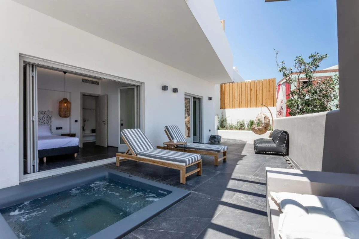 Aegean Gem Kamari - Hotel Photo 53