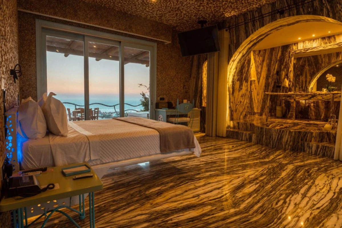 Agalia Luxury Suites - Hotel Photo 42