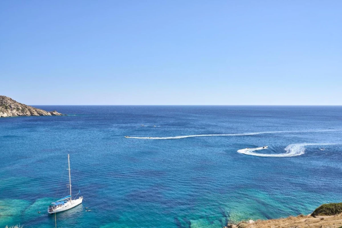 Ios Grand Pool Suites - Hotel Photo 12