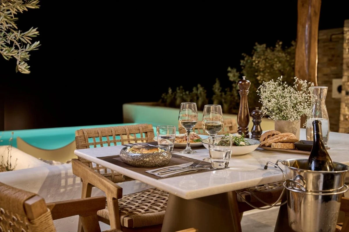 Ios Grand Pool Suites - Hotel Photo 30