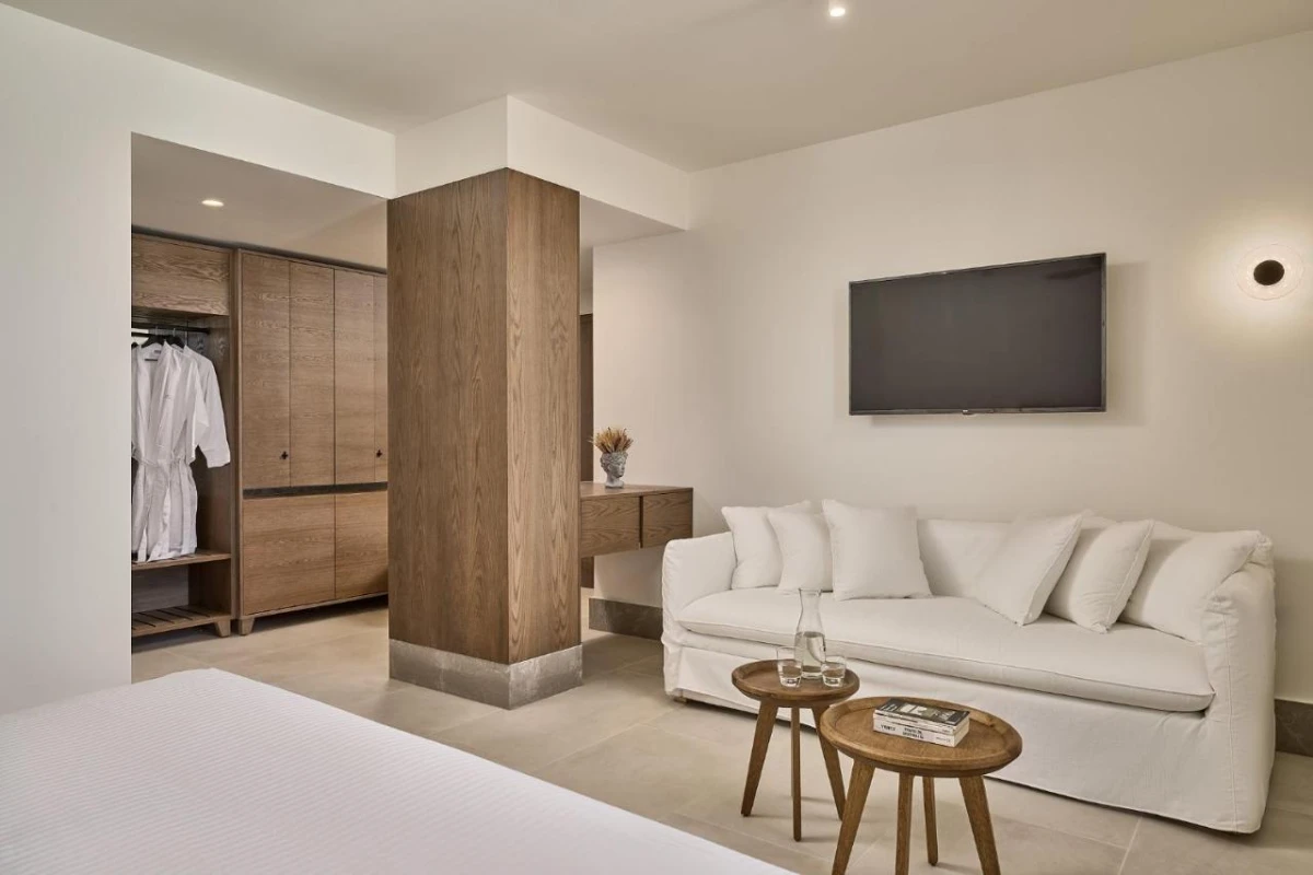 Ios Grand Pool Suites - Hotel Photo 37