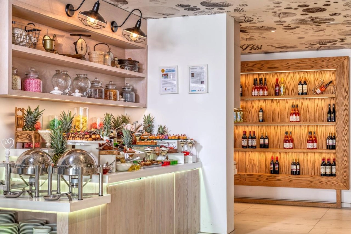 The King Jason Protaras - Hotel Photo 28