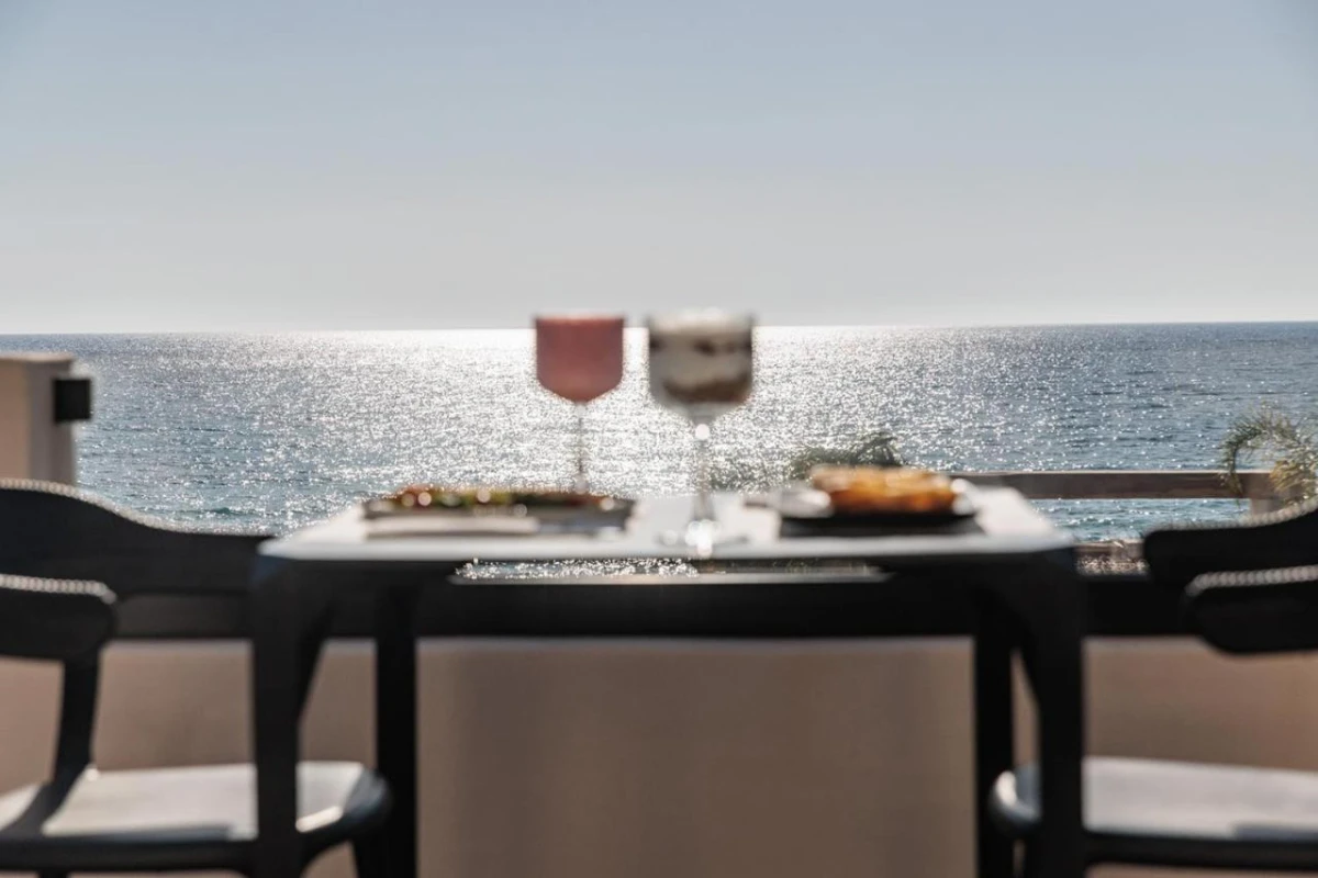 Eden Beachfront Residences & Suites - Hotel Photo 4