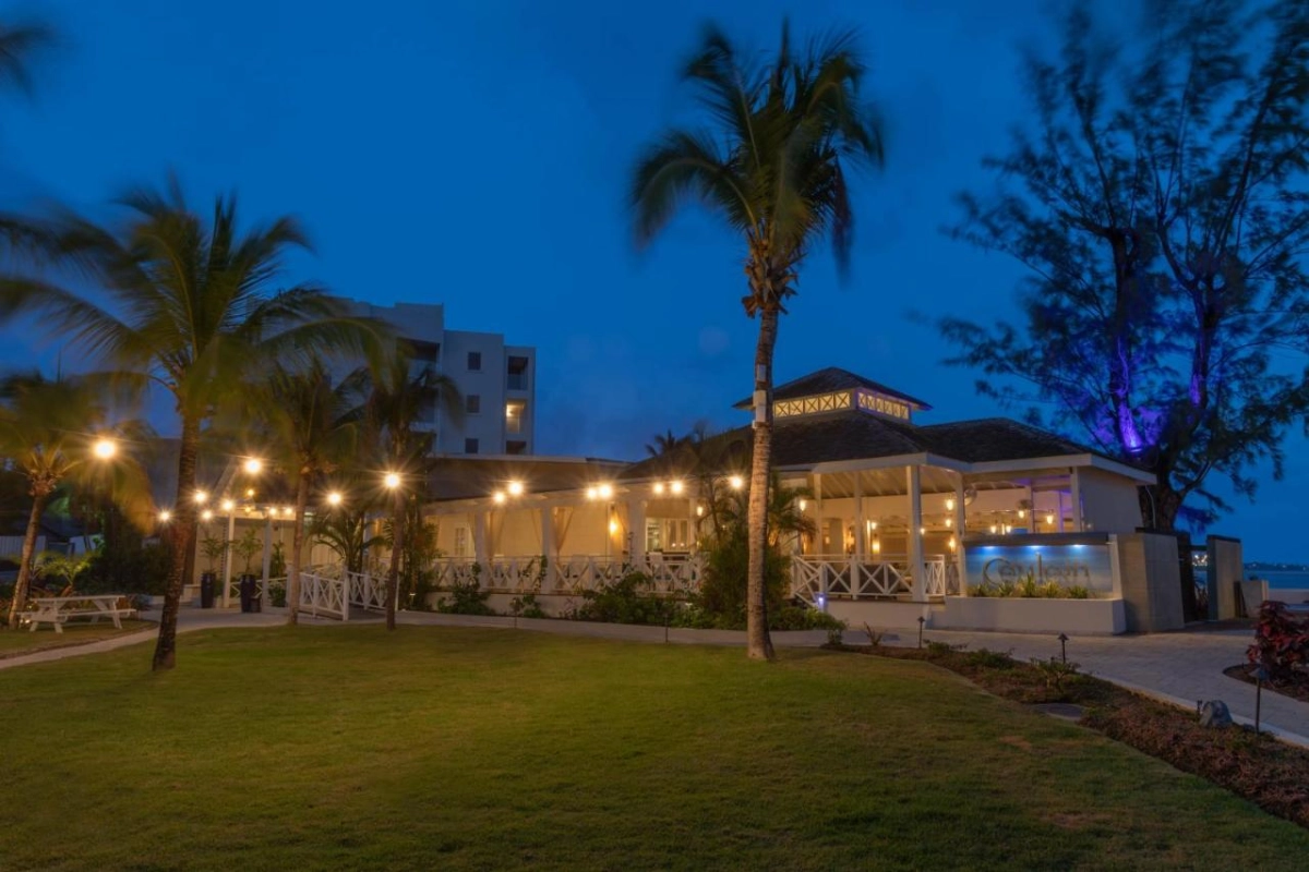 Sea Breeze Beach House - Hotel Photo 30