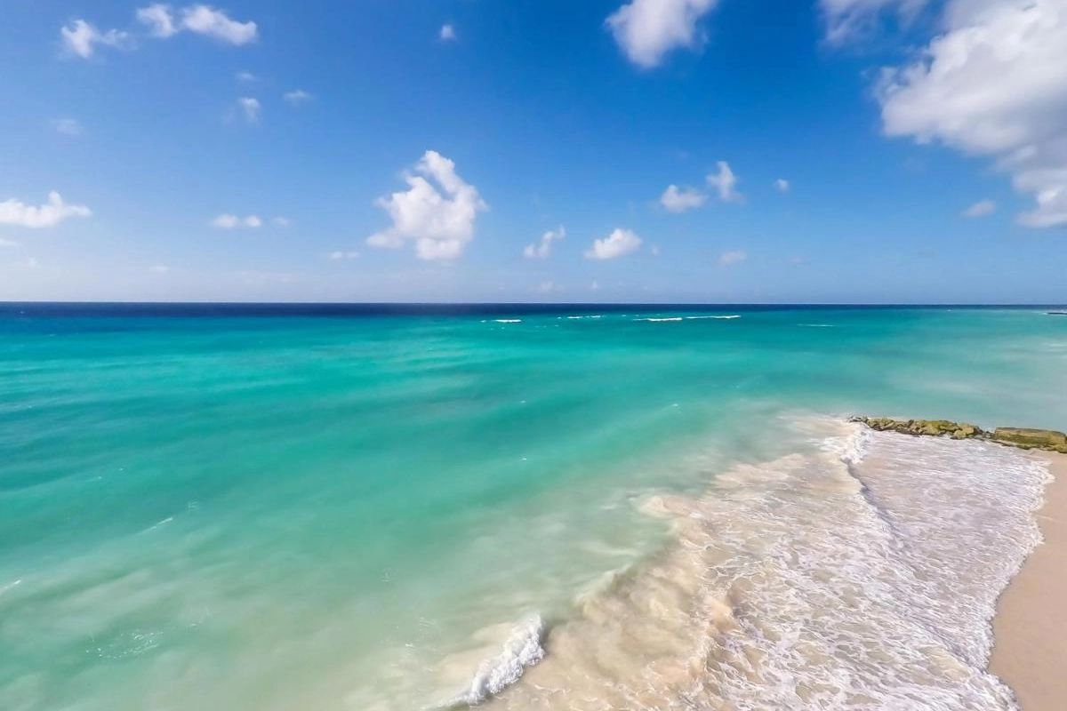 Sea Breeze Beach House - Hotel Photo 52