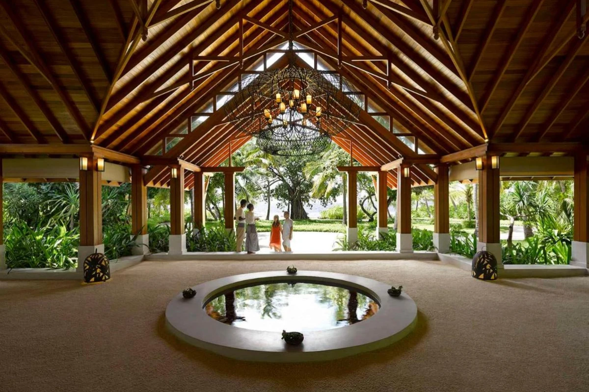 Dusit Thani Maldives - Hotel Photo 4