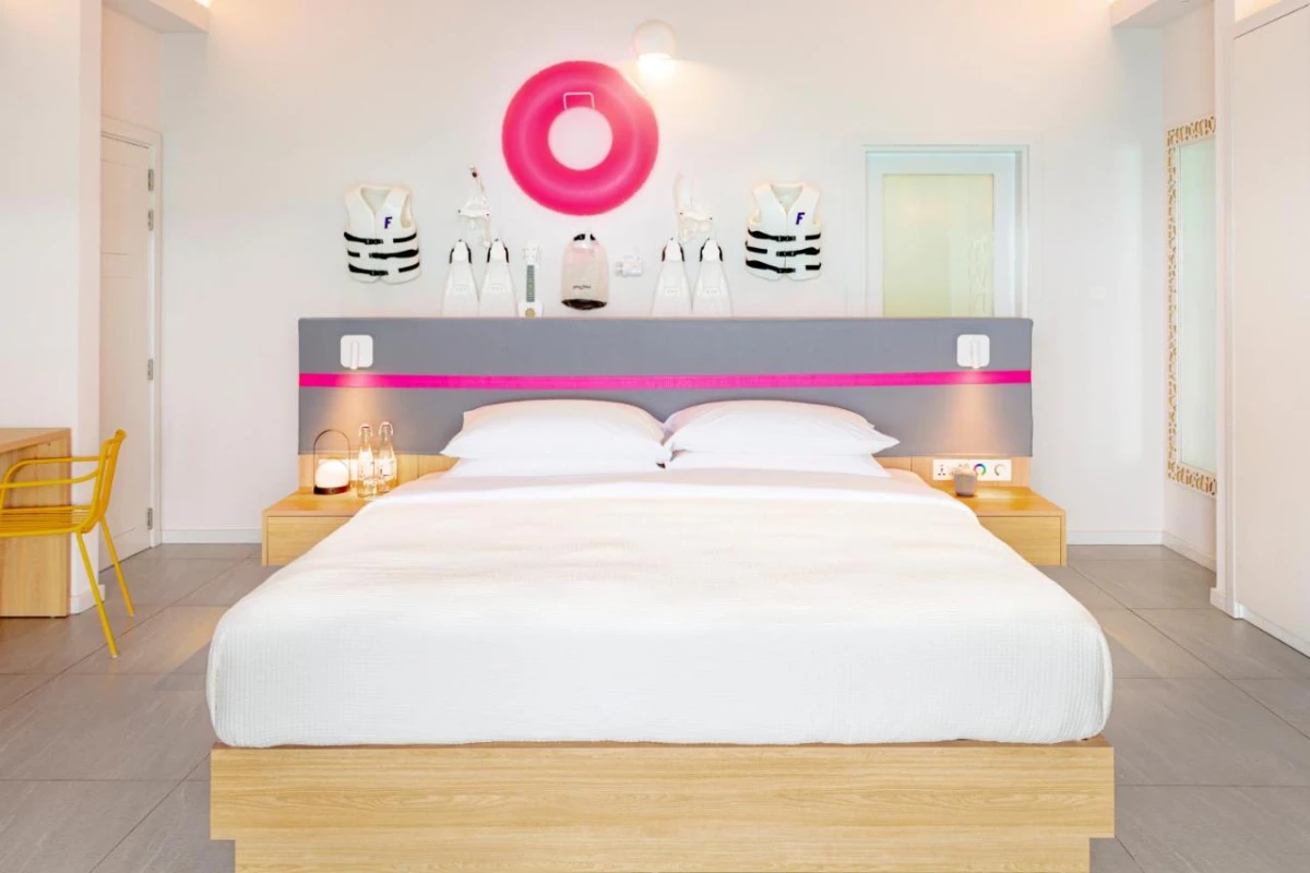 The Standard Maldives Huruvalhi - Hotel Photo 4