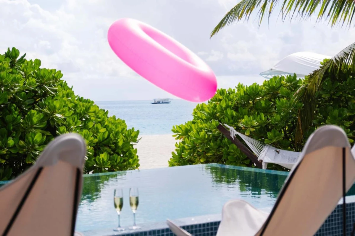 The Standard Maldives Huruvalhi - Hotel Photo 6