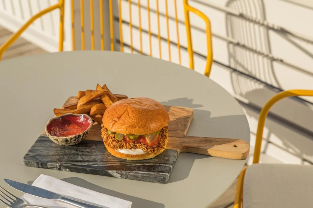 The Standard Maldives Huruvalhi - Hotel Photo 22