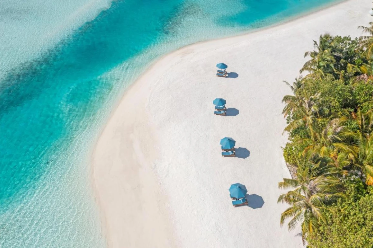 Naladhu Private Island - Hotel Photo 9