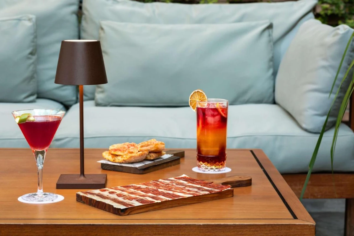 Alexandra Barcelona Hotel Curio Collection by Hilton - Hotel Photo 9