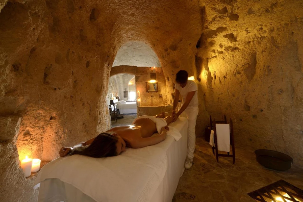 Sextantio Le Grotte Della Civita Hotel - Hotel Photo 12