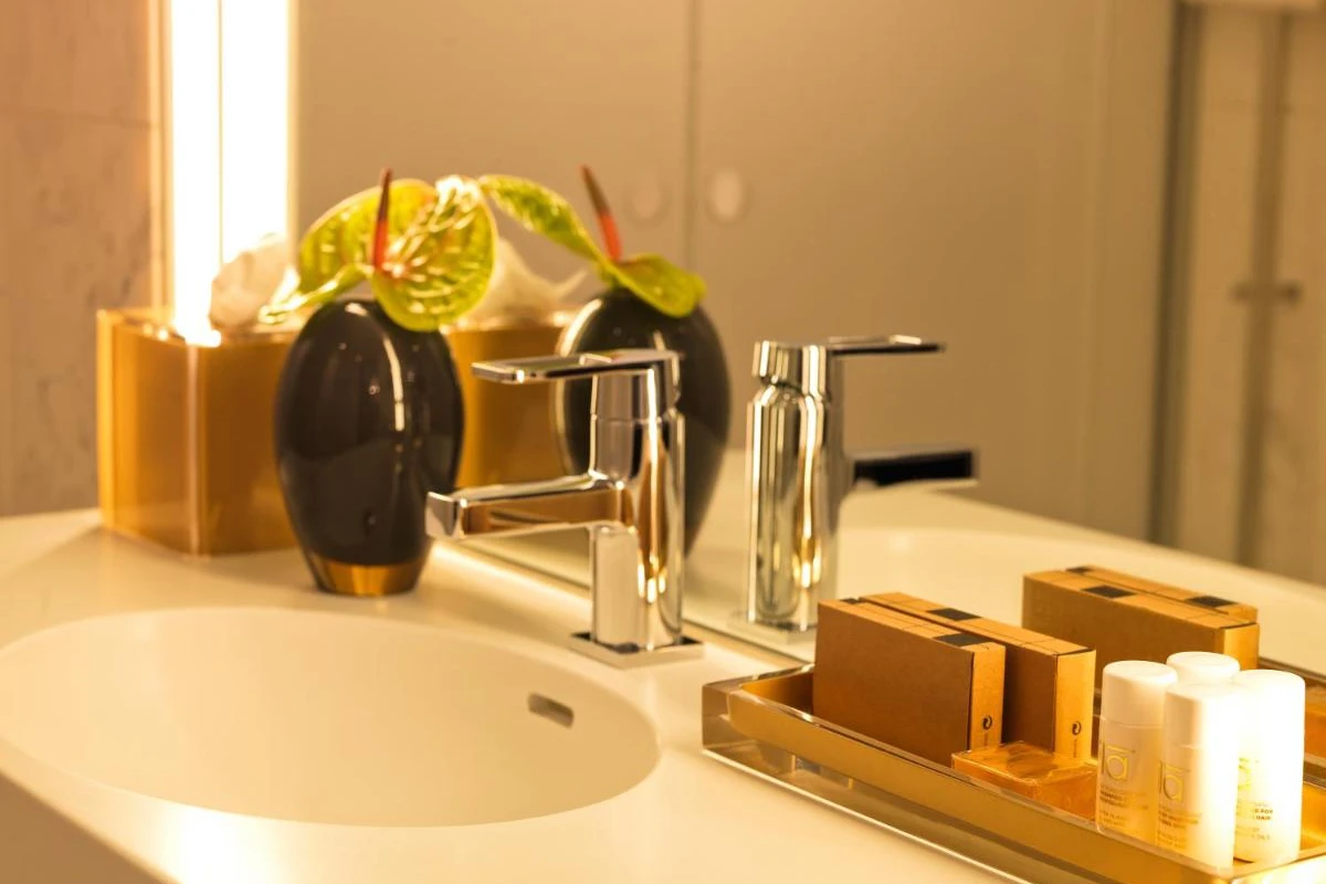 The Thief - Hotel Photo 23