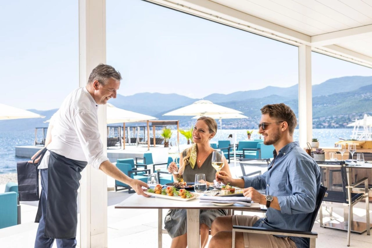 Hilton Rijeka Costabella Beach Resort & Spa - Hotel Photo 8