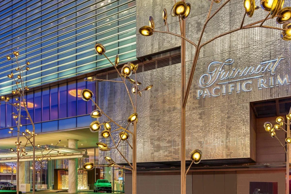 Fairmont Pacific Rim - Hotel Photo 1