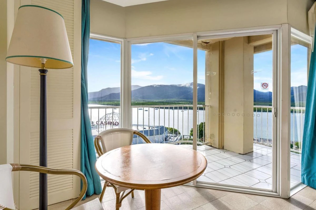 Pullman Cairns International - Hotel Photo 9