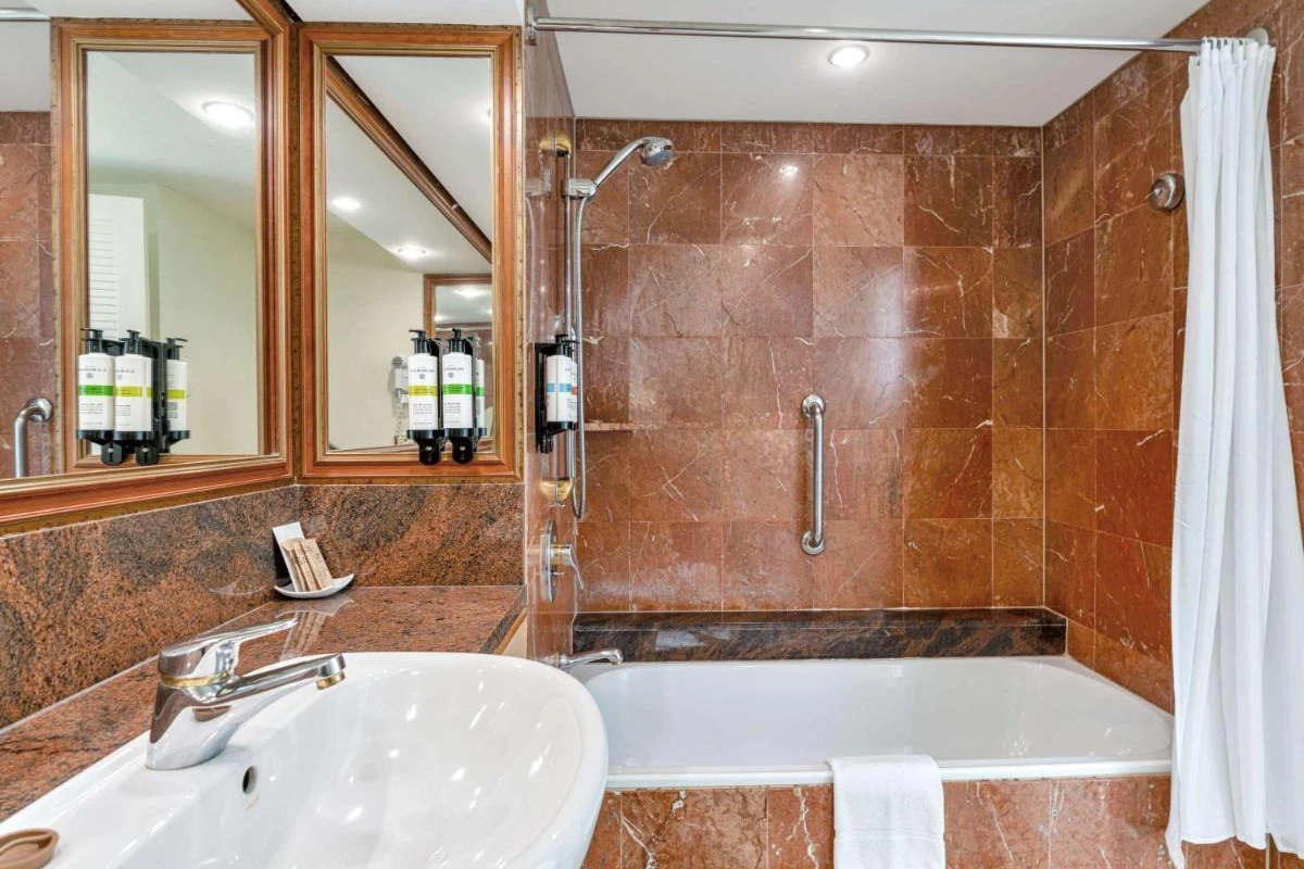 Pullman Cairns International - Hotel Photo 11