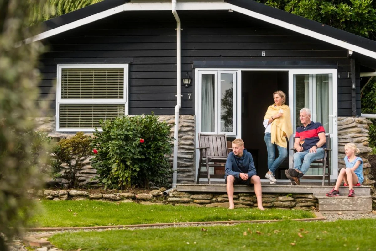 Furneaux Lodge - Hotel Photo 6