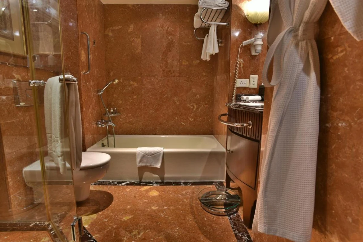 Taj Krishna - Hotel Photo 28