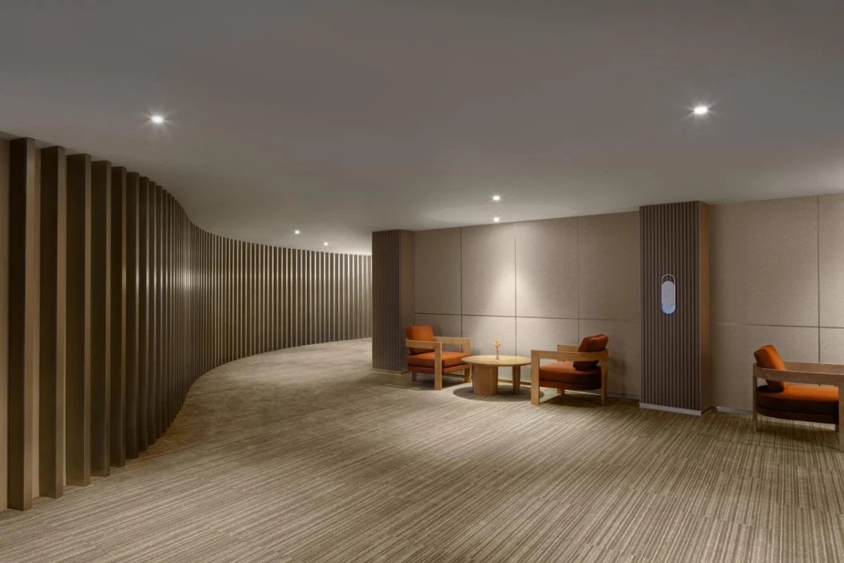 The Golden Crown Hotel - Hotel Photo 46