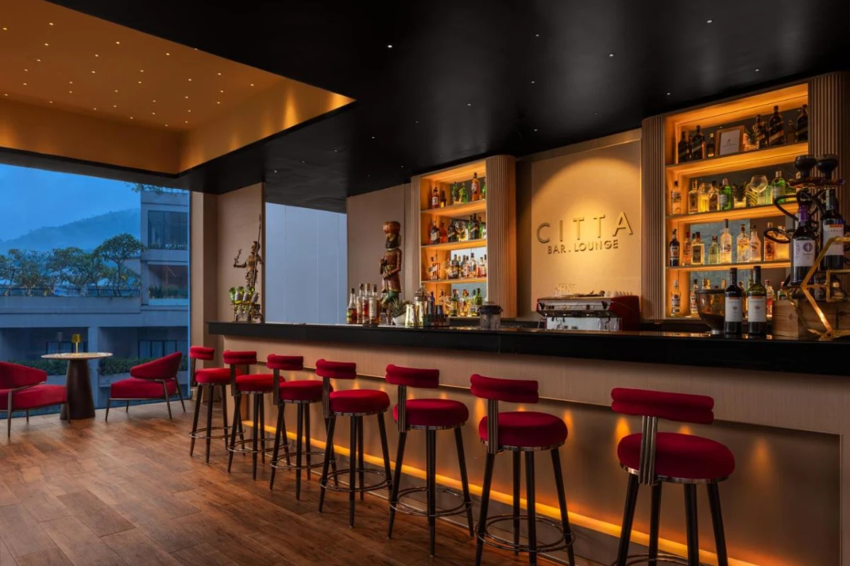 The Golden Crown Hotel - Hotel Photo 48