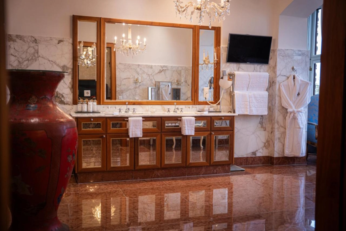 Hotel Schloss Monchstein - Hotel Photo 9