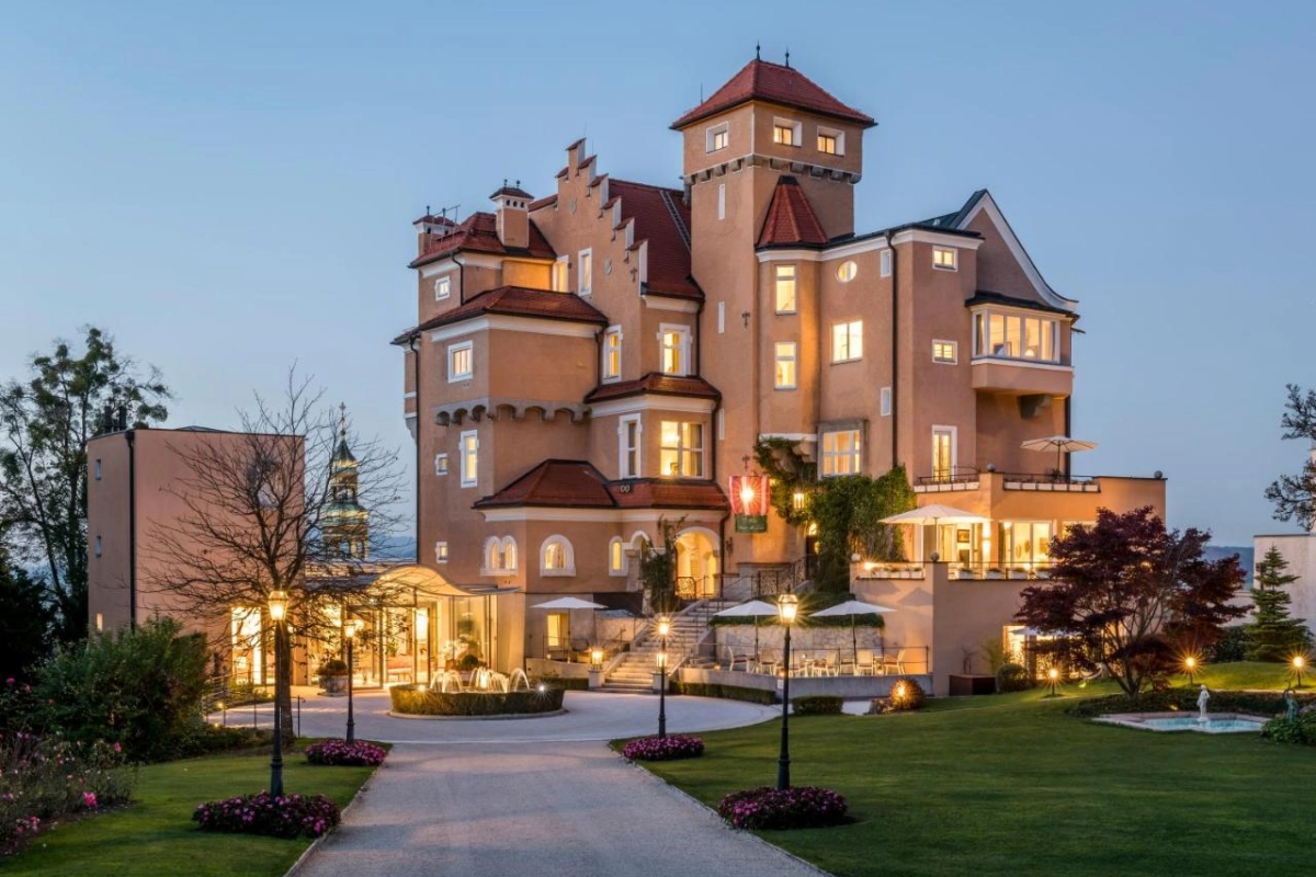 Hotel Schloss Monchstein - Hotel Photo 16