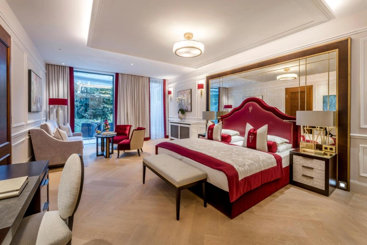 Hotel Schloss Monchstein - Hotel Photo 31