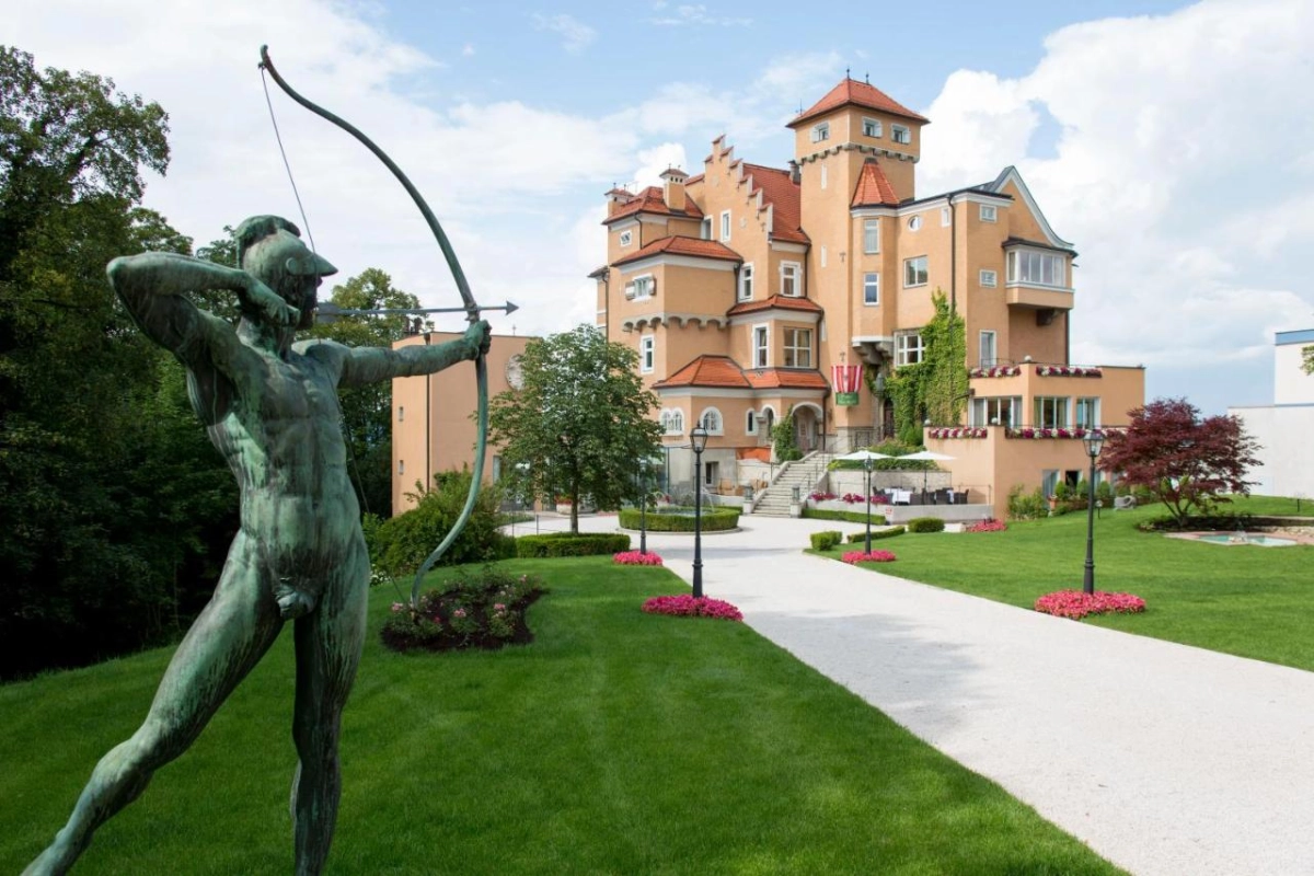 Hotel Schloss Monchstein - Hotel Photo 34