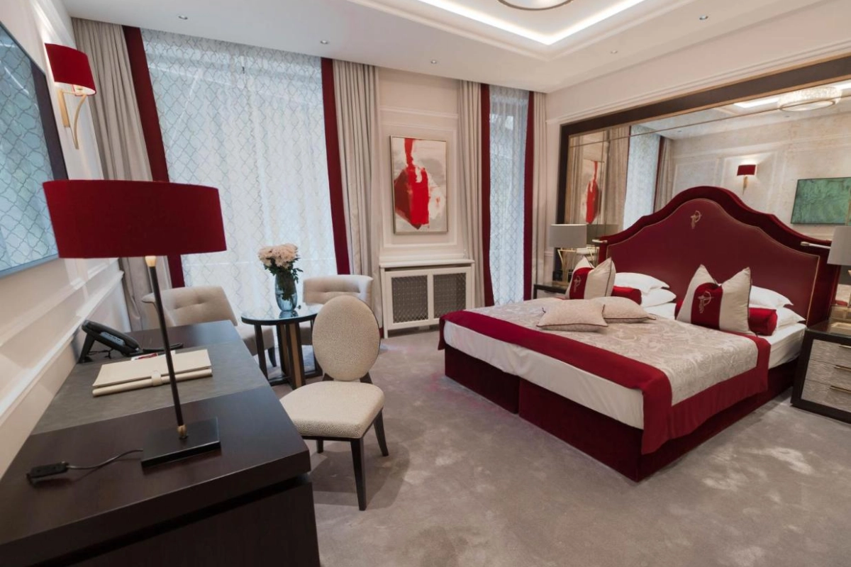 Hotel Schloss Monchstein - Hotel Photo 38