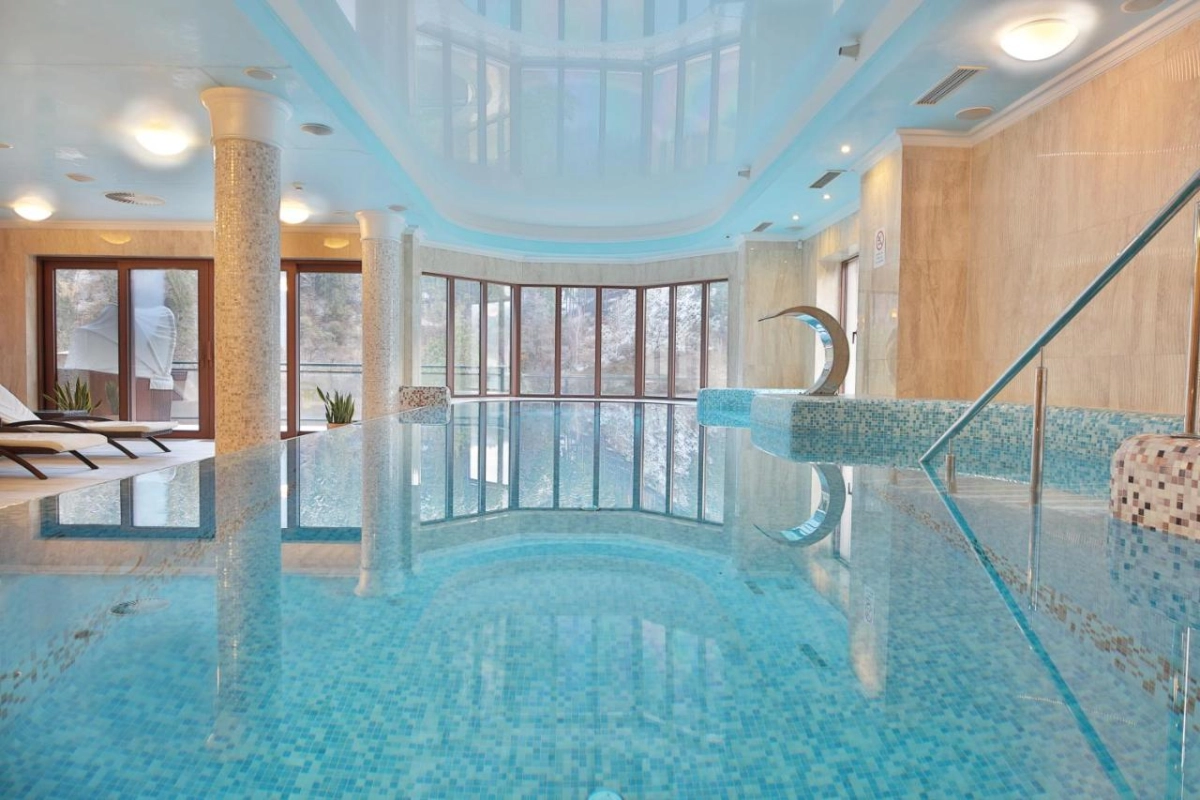 Retro Riverside Wellness Resort - Hotel Photo 2