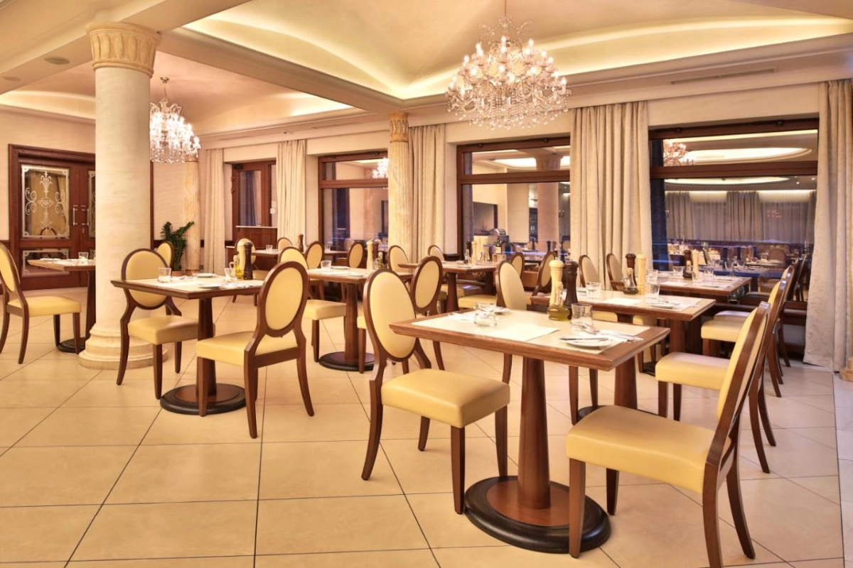 Retro Riverside Wellness Resort - Hotel Photo 3