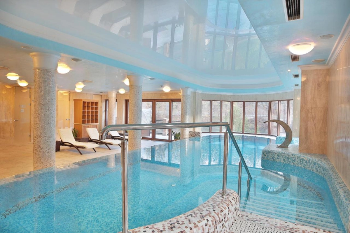 Retro Riverside Wellness Resort - Hotel Photo 11