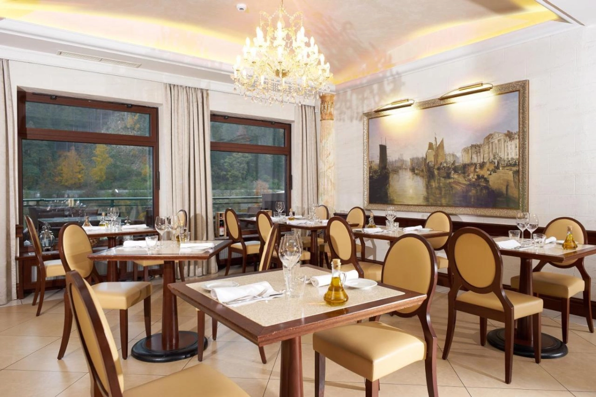 Retro Riverside Wellness Resort - Hotel Photo 38