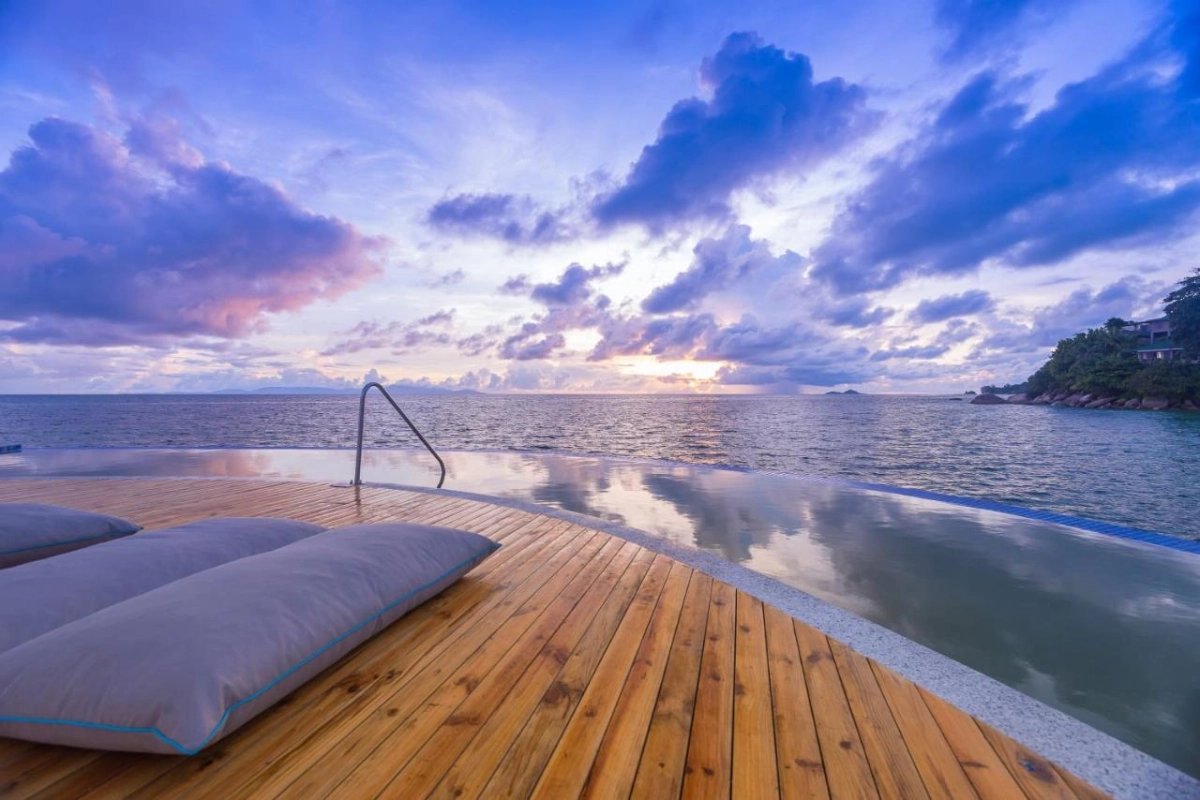 Coco de Mer Black Parrot Suites - Hotel Photo 13